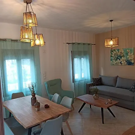 Traditional Village Apartment, Naxos Κόρωνος