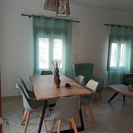 Traditional Village Apartment, Naxos 别墅 Koronos